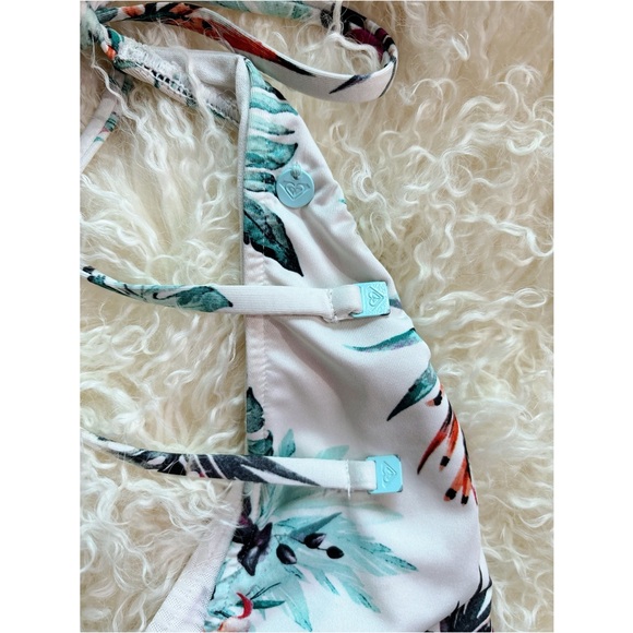 Moving Sale! EUC Roxy Shady Palm V Neck Swimsuit Halter Style Mesh Insert Medium - Picture 9 of 9